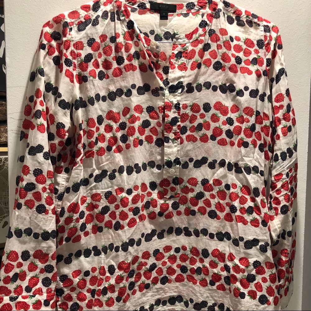 Berry shirt